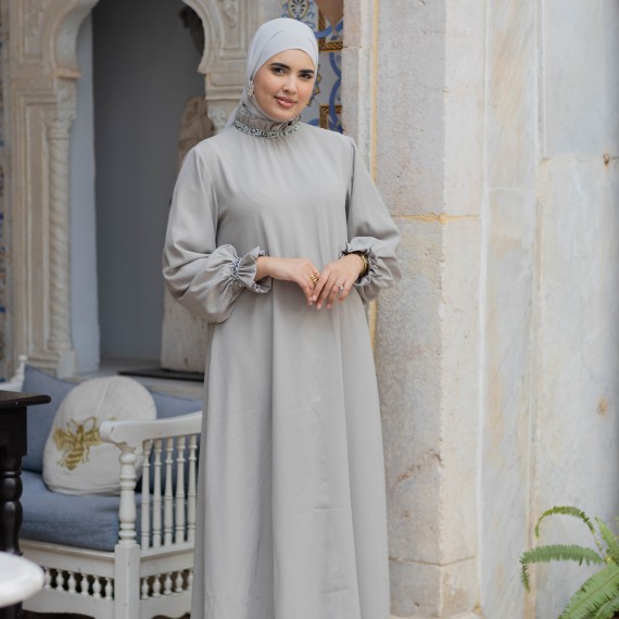 http://www.capricieuse.tn/fr/products/abaya-yaccut-gris
