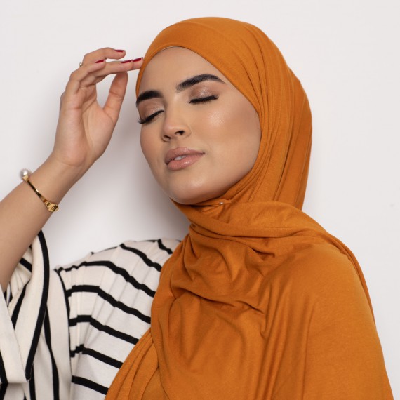 http://www.capricieuse.tn/fr/products/foulard-coton-tawny