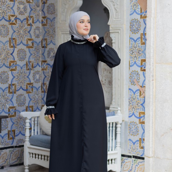 http://www.capricieuse.tn/fr/products/abaya-yaccut-noir