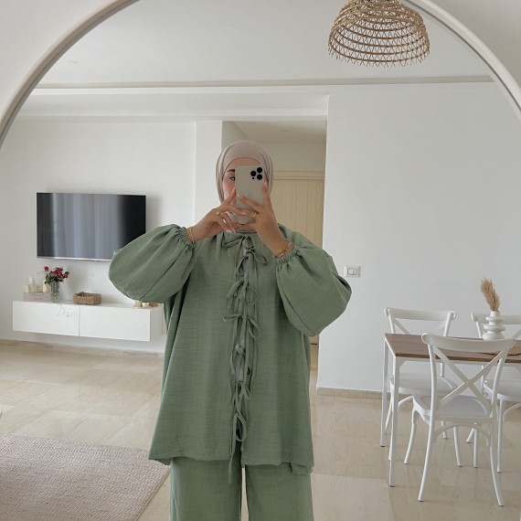 http://www.capricieuse.tn/fr/products/ensemble-lilly-vert