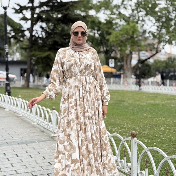 http://www.capricieuse.tn/fr/products/robe-zeina-beige