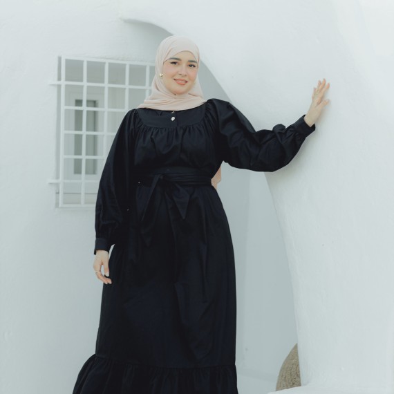 http://www.capricieuse.tn/fr/products/robe-dayna-noir