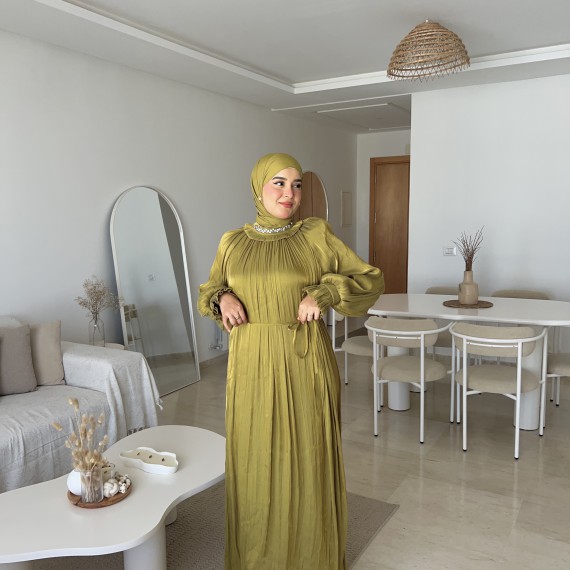http://www.capricieuse.tn/fr/products/robe-soiree-mira-vert-olive