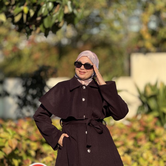 http://www.capricieuse.tn/fr/products/manteau-elvan-court-aubergine